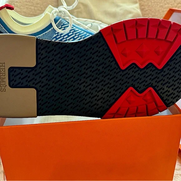 Hermes logo calfskin Men’s logo sneakers - Picture 6 of 13